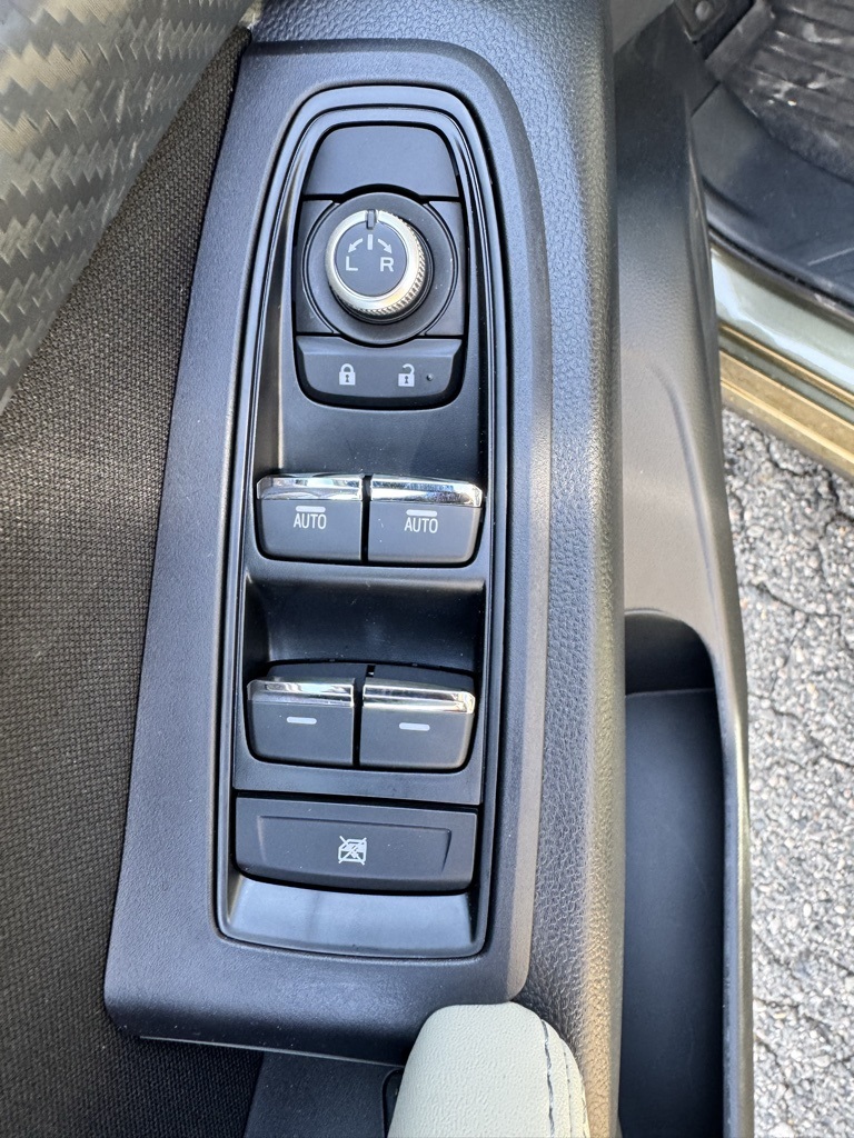2025 Subaru Ascent Premium photo 10