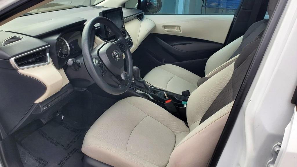 2022 Toyota Corolla LE photo 15