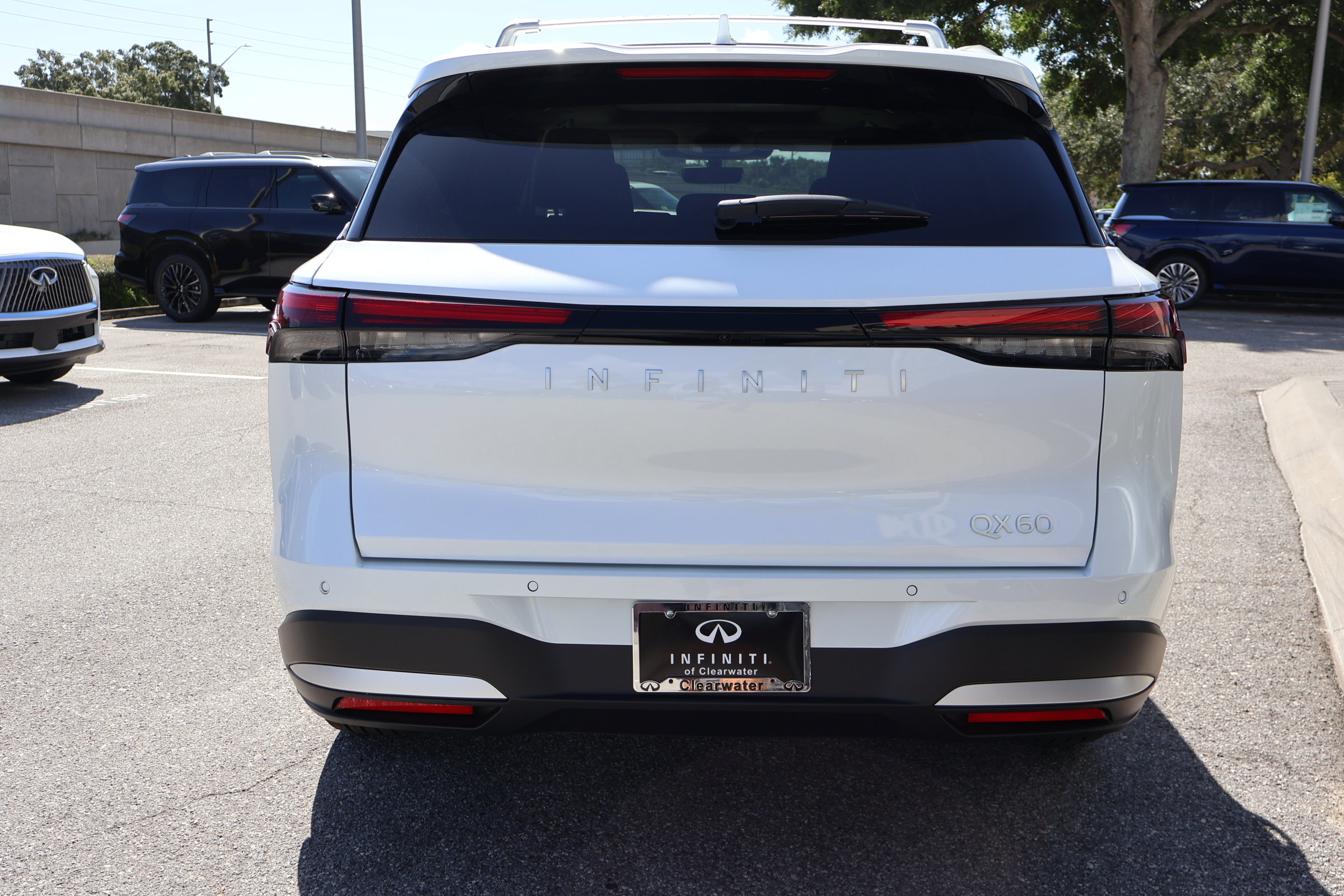 2026 Infiniti QX60 Luxe photo 4