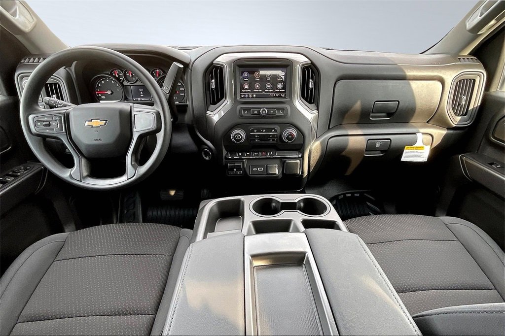 2025 Chevrolet Silverado 2500HD photo 5