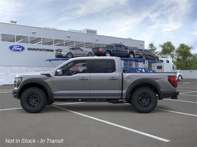 2025 Ford F-150 Raptor photo 2