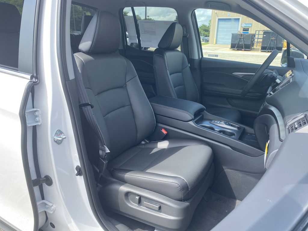 2025 Honda Ridgeline RTL photo 30