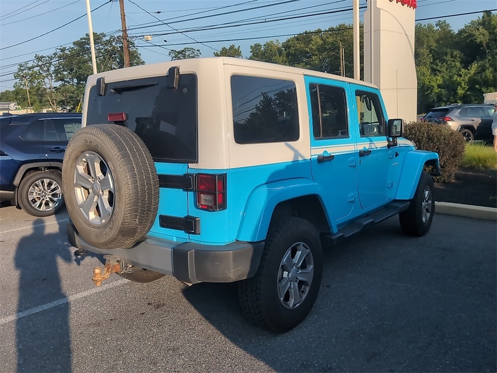 2017 Jeep Wrangler Unlimited Sahara photo 3