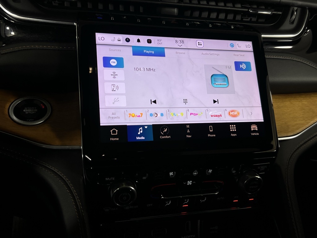 2023 Jeep Grand Cherokee Summit Reserve 4xe photo 15