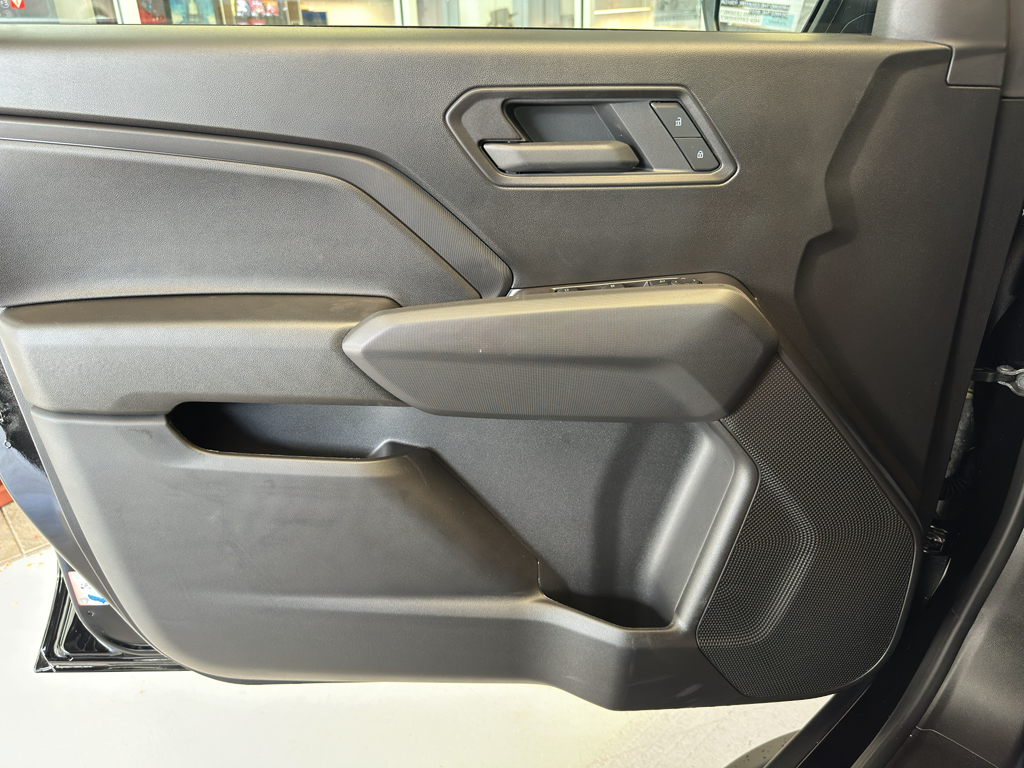 2025 Chevrolet Colorado Trail Boss photo 13
