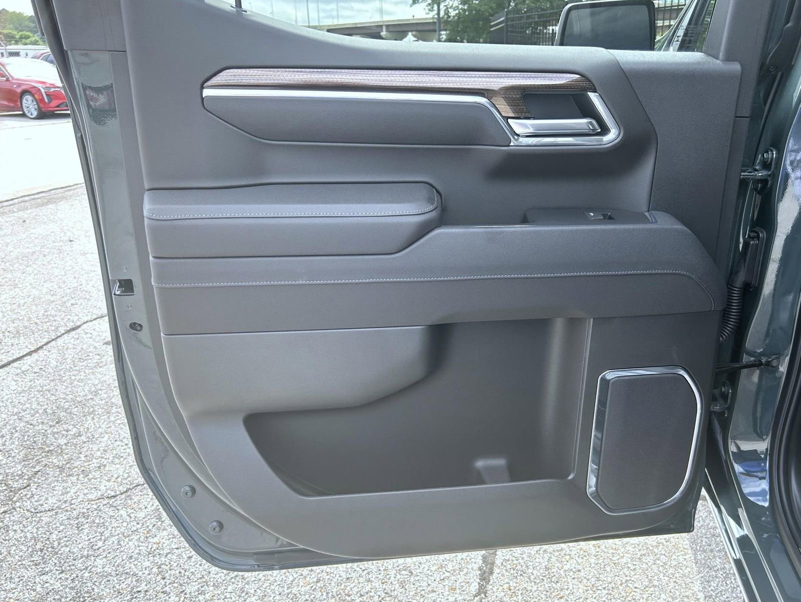 2025 Chevrolet Silverado 1500 LT photo 17