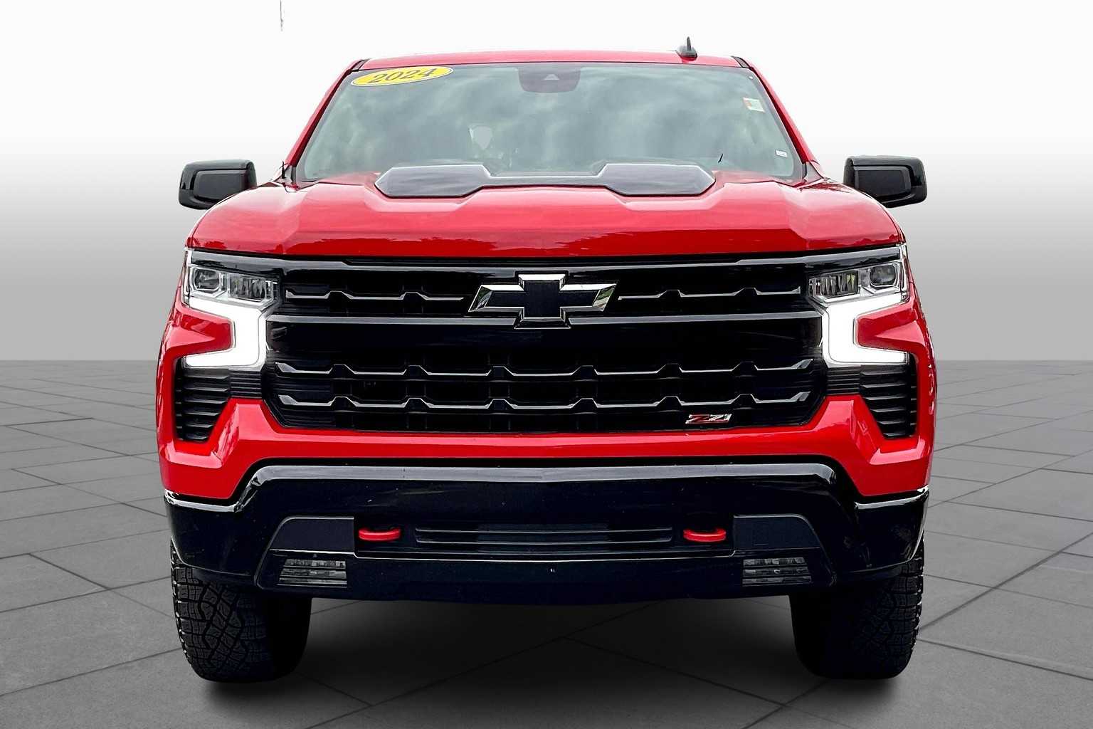 2024 Chevrolet Silverado 1500 LT Trail Boss photo 3