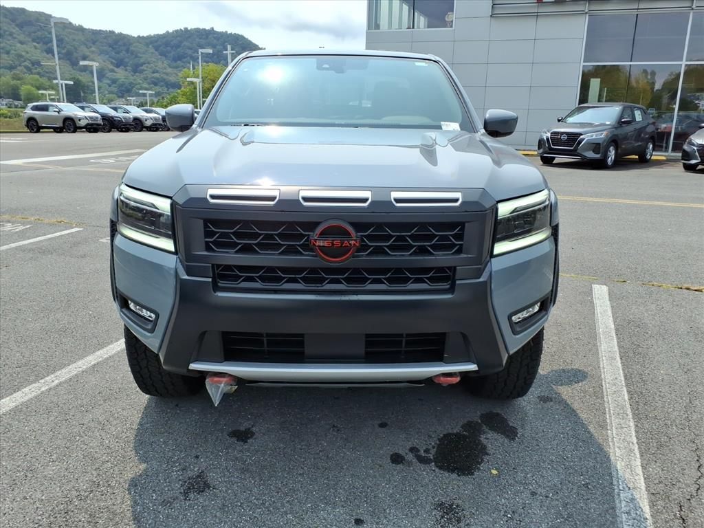 2025 Nissan Frontier Crew Cab PRO-4X photo 8