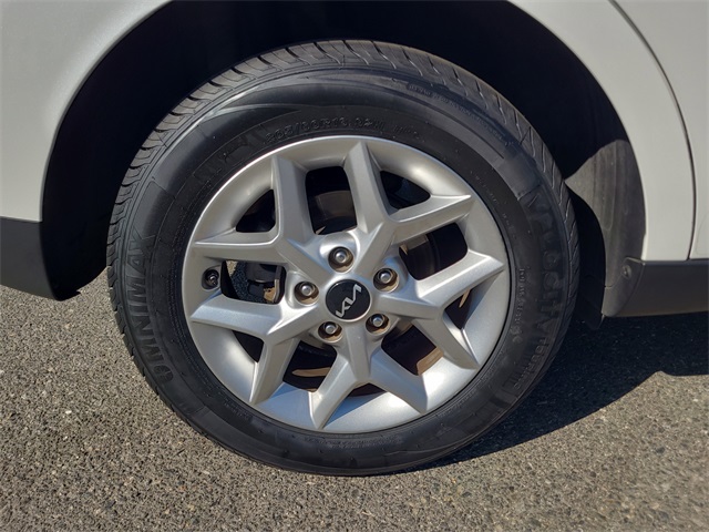 2023 Kia Soul LX S photo 6