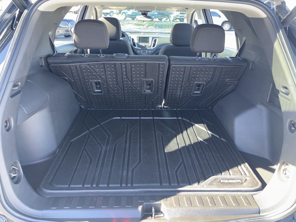 2023 Chevrolet Equinox LT photo 4