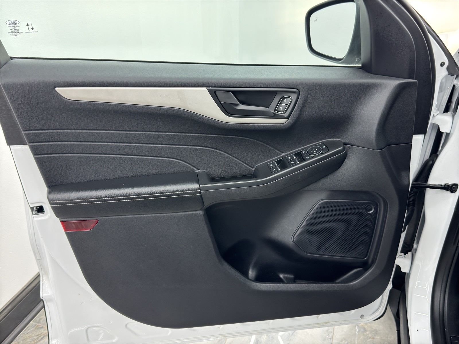 2022 Ford Escape SE photo 37