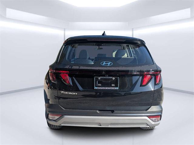 2025 Hyundai Tucson SE photo 4