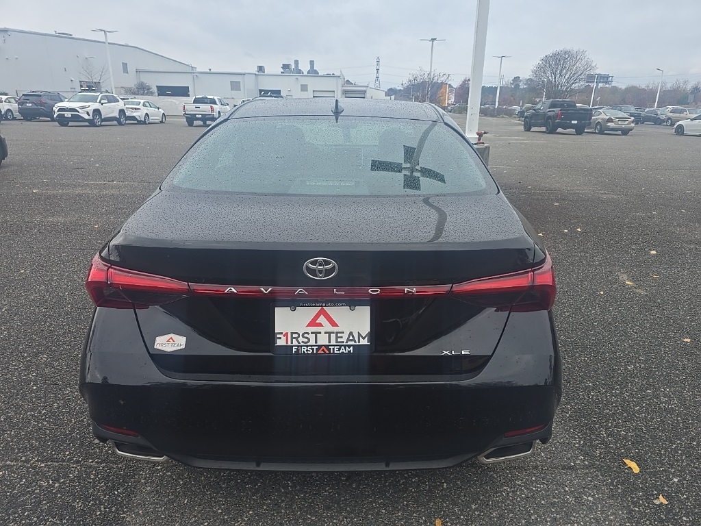 2021 Toyota Avalon XLE photo 4