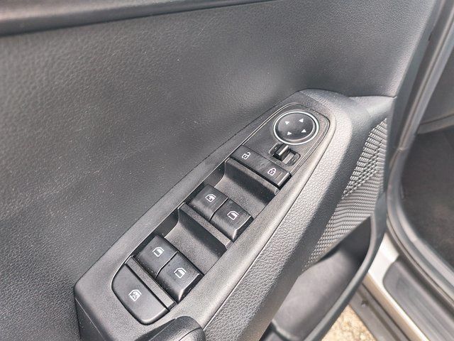 2023 Kia Seltos LX photo 17