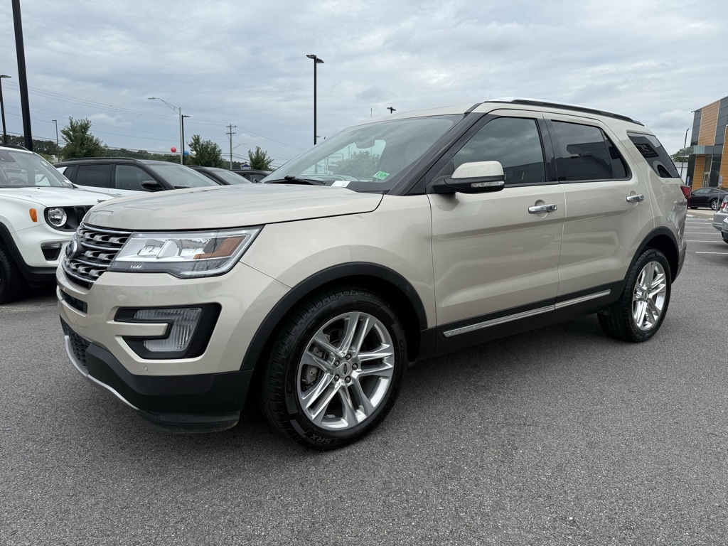 2017 Ford Explorer Limited photo 8