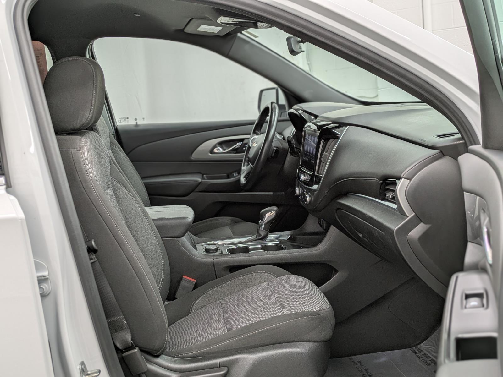 2022 Chevrolet Traverse Cloth photo 11