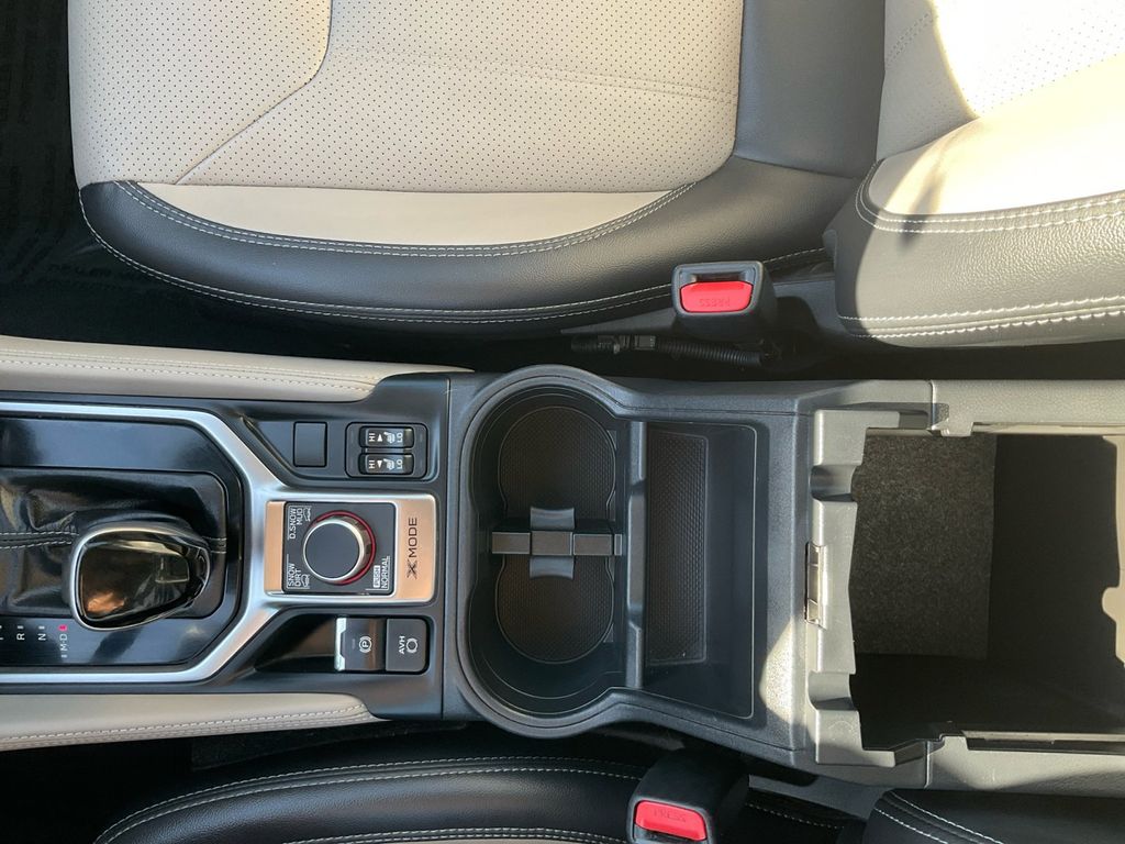 2022 Subaru Forester Limited photo 21