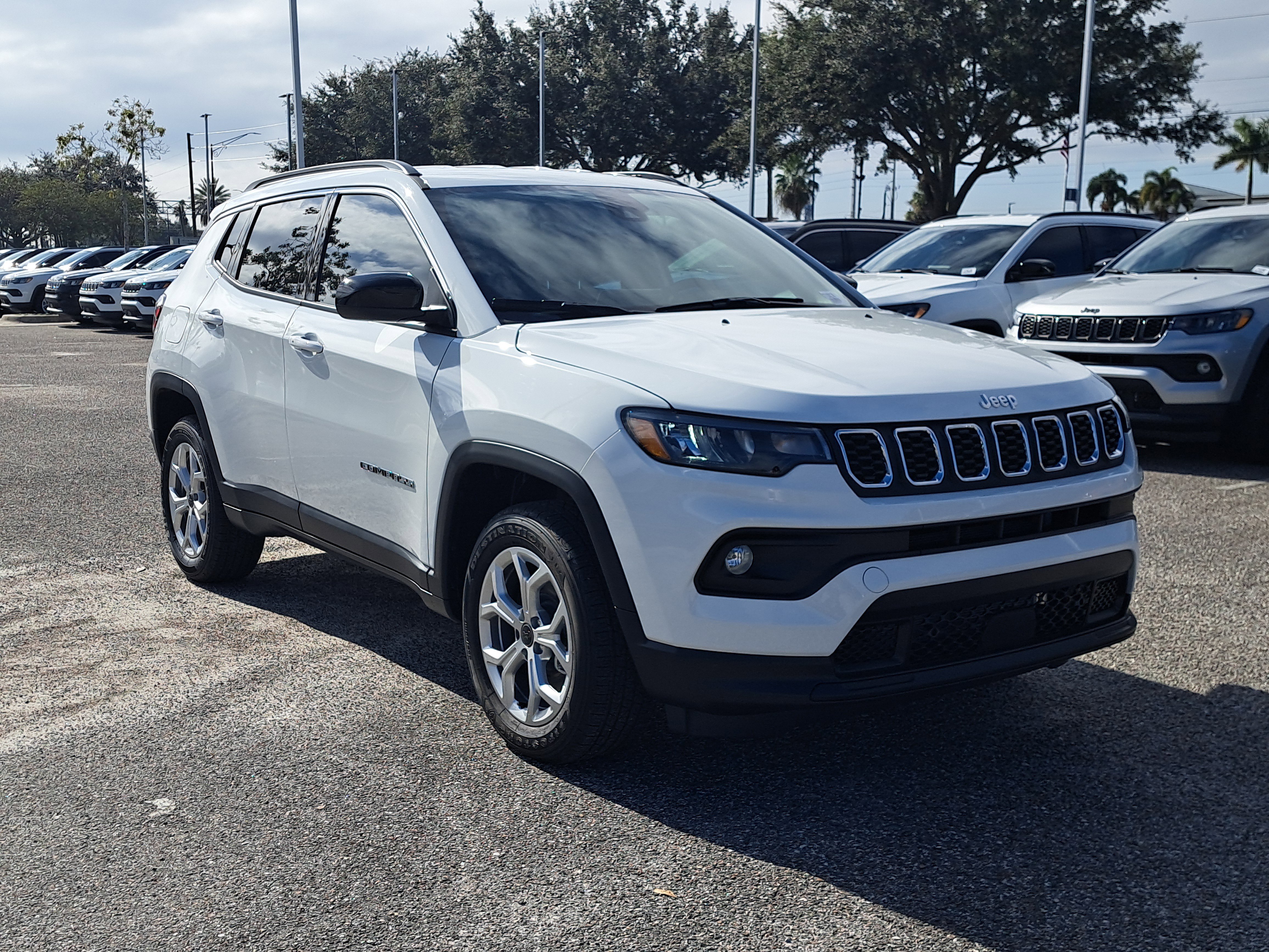 2026 Jeep Compass Latitude's photo