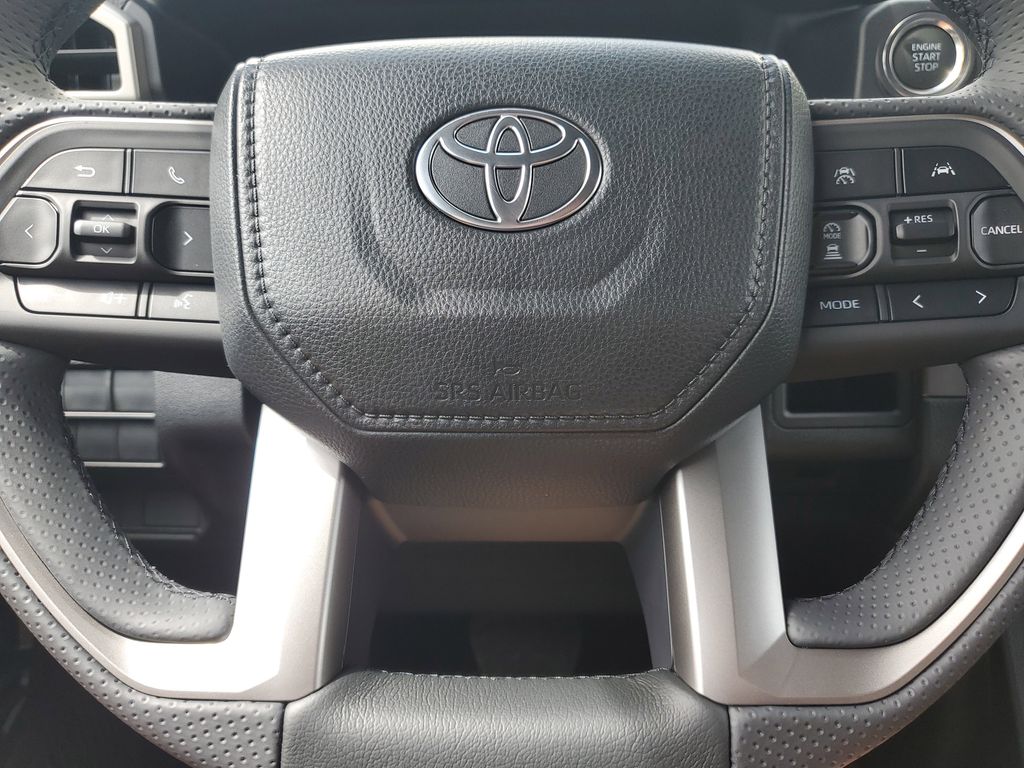 2025 Toyota 4Runner SR5 photo 18