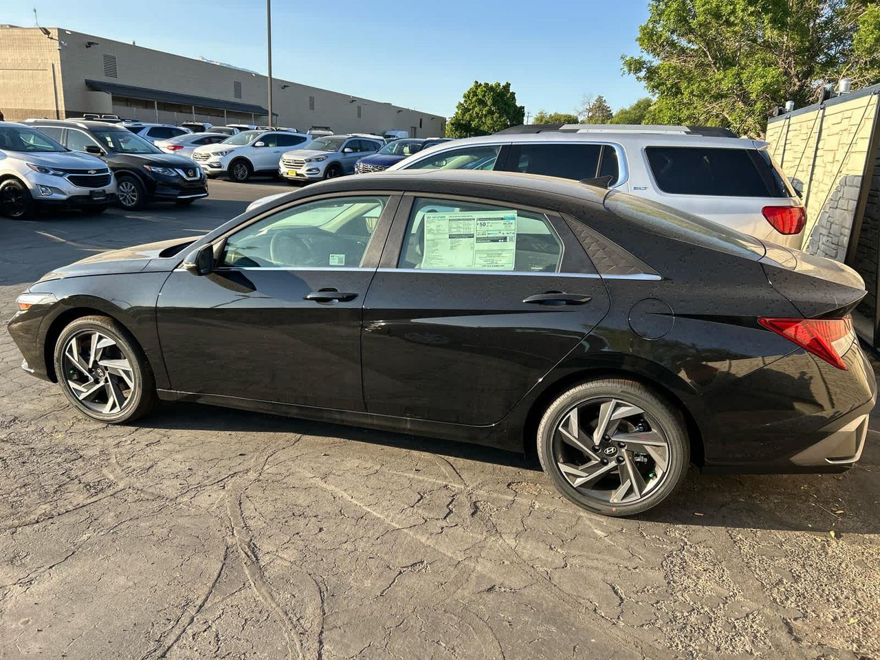 2025 Hyundai Elantra Hybrid Limited photo 7