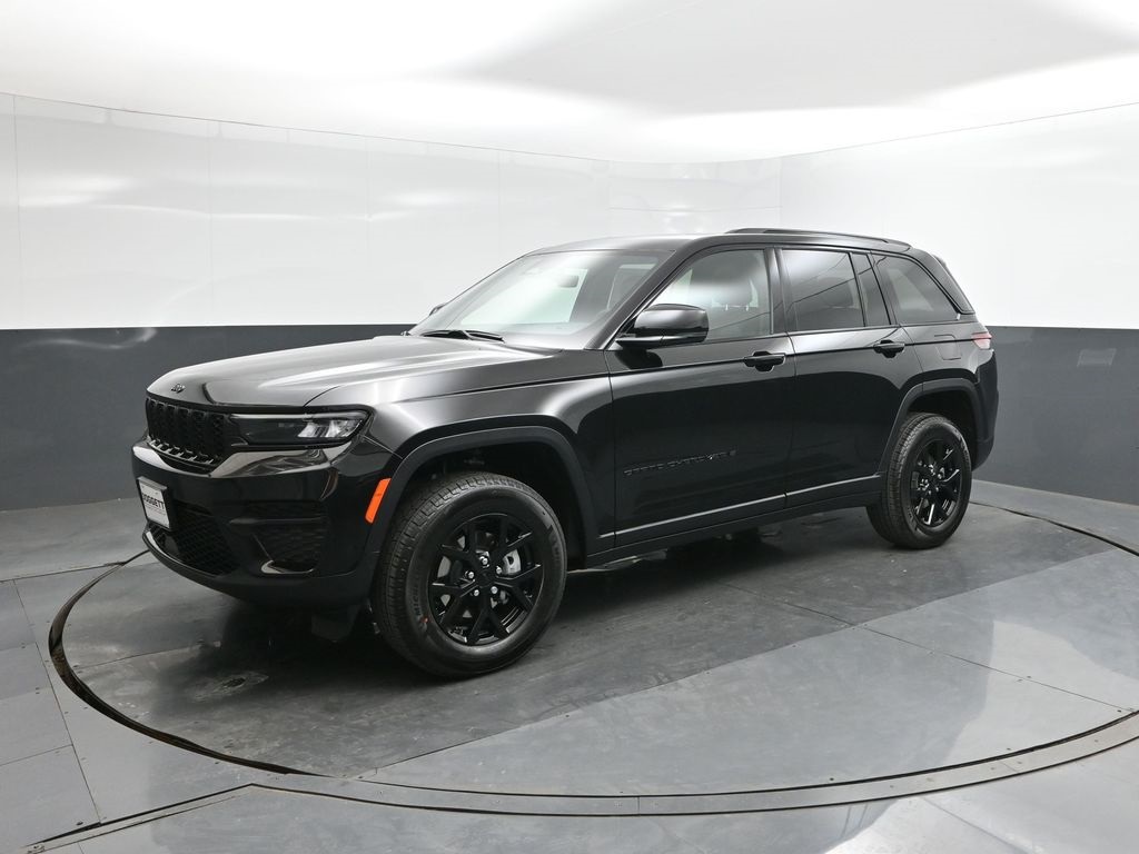 2025 Jeep Grand Cherokee Altitude's photo