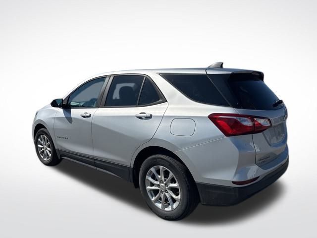 2021 Chevrolet Equinox LS photo 4