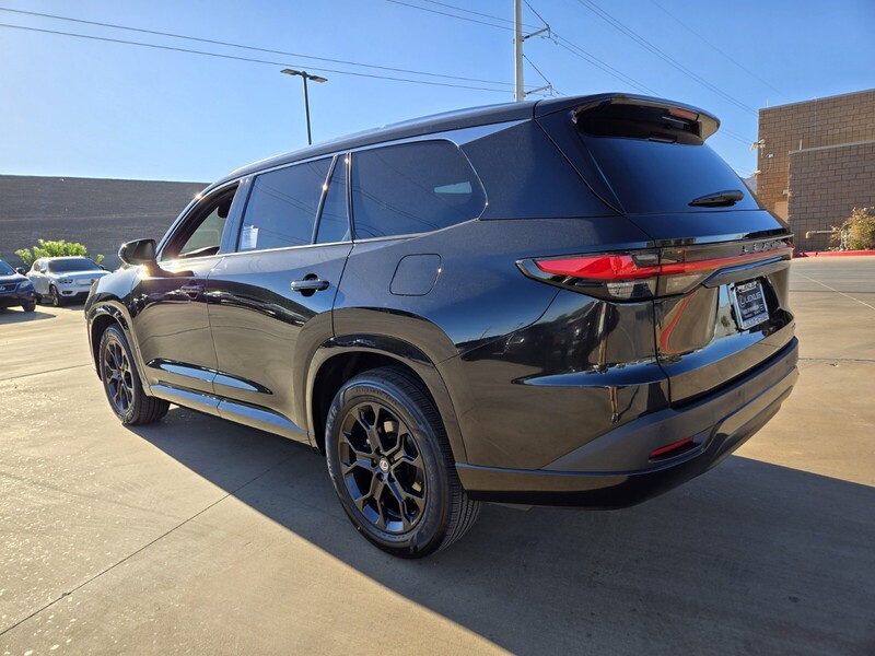 2026 Lexus TX 350 photo 4