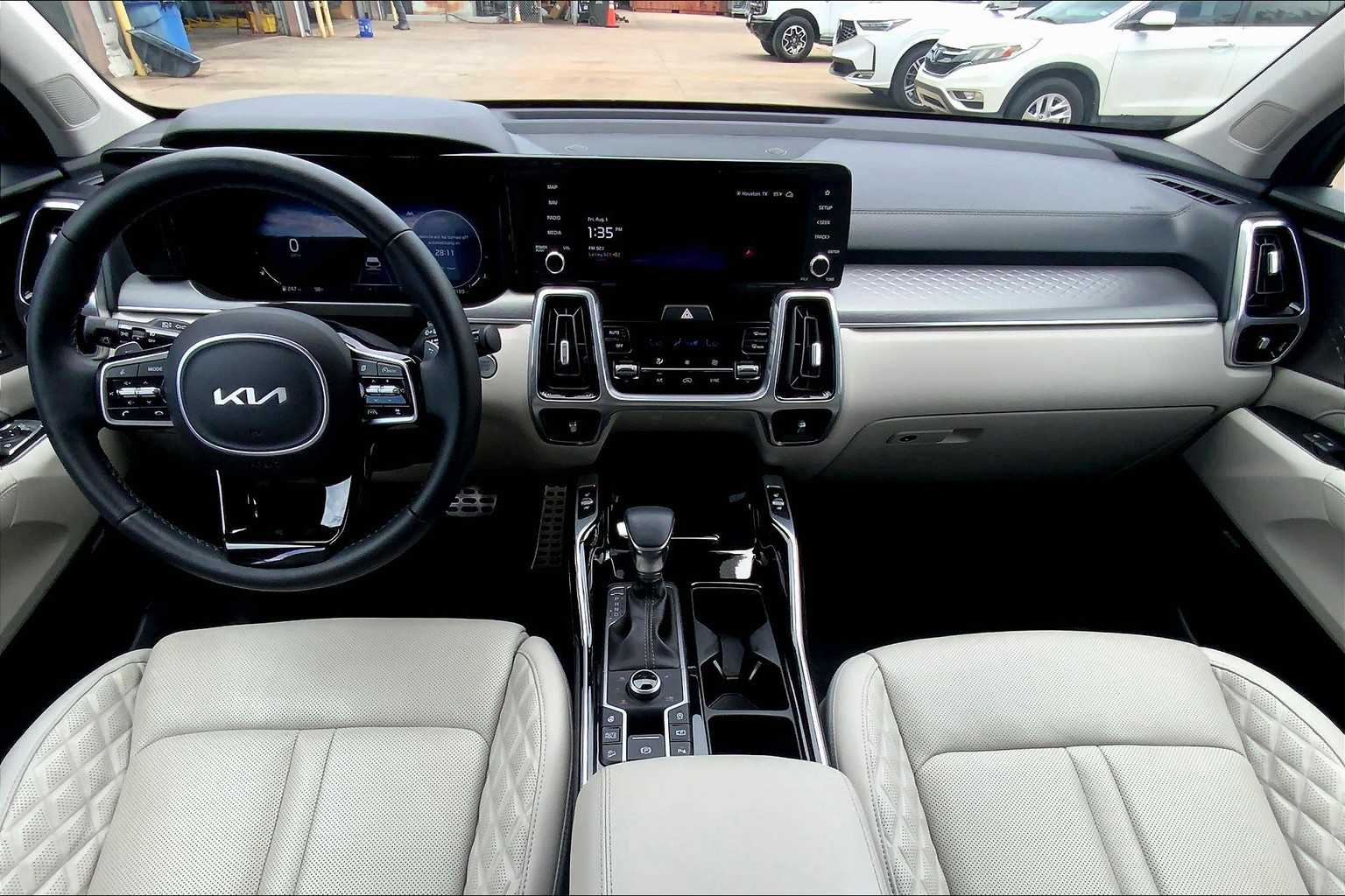 2023 Kia Sorento SX Prestige photo 24