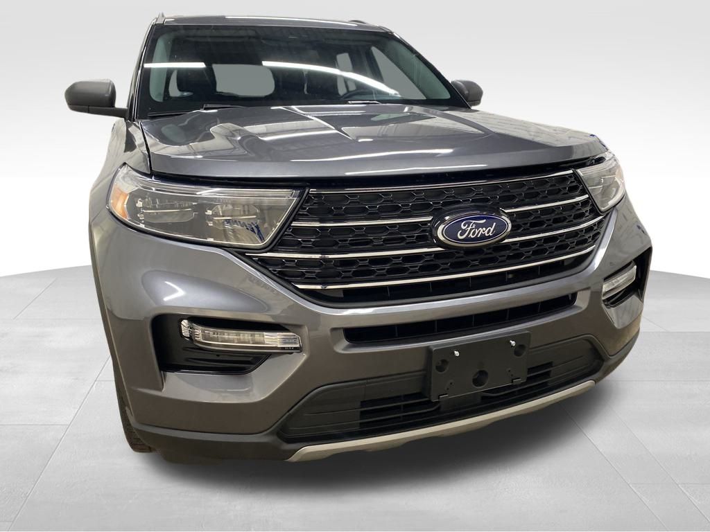 2022 Ford Explorer XLT photo 2