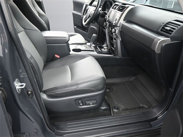 2024 Toyota 4Runner SR5 Premium photo 11