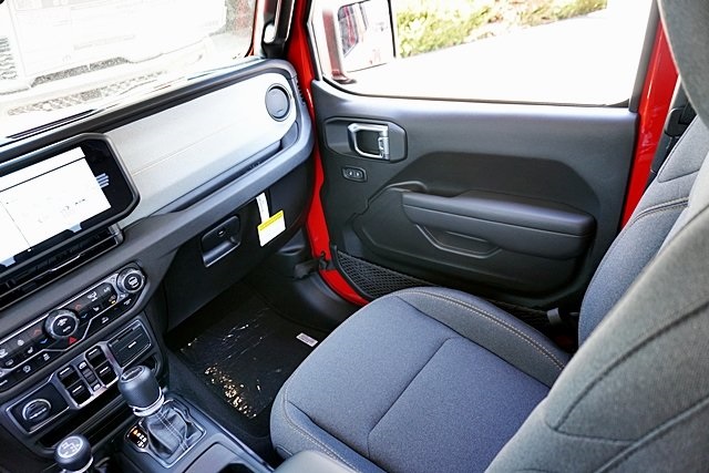 New 2025 Firecracker Red Clear-Coat Exterior Paint Jeep Sport S image 26