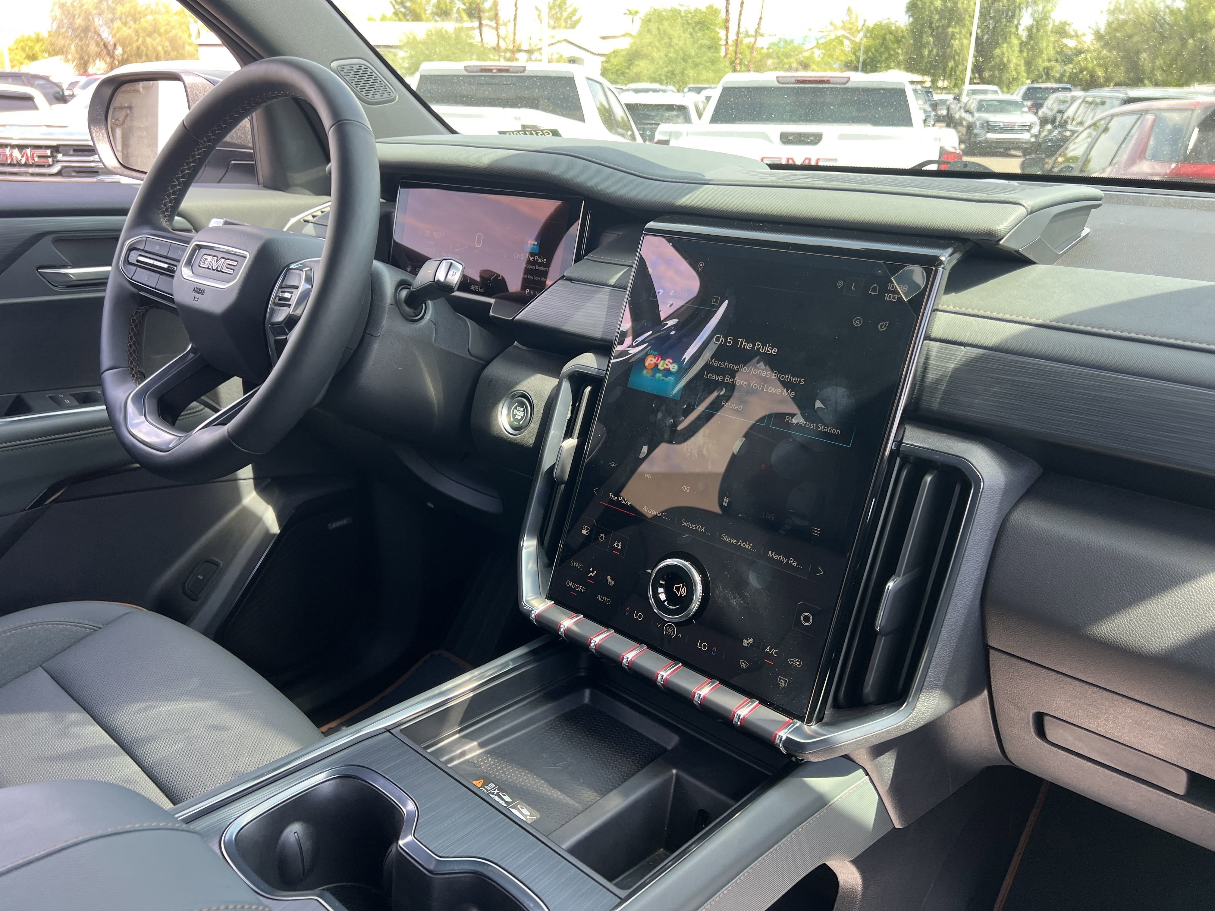 2024 Gmc Acadia AT4 photo 4