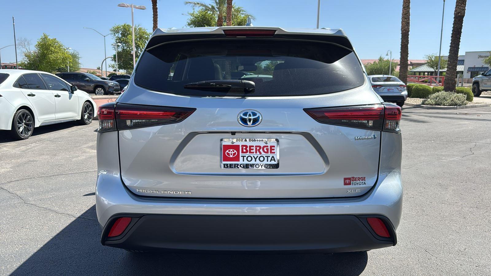 2024 Toyota Highlander Hybrid XLE photo 6