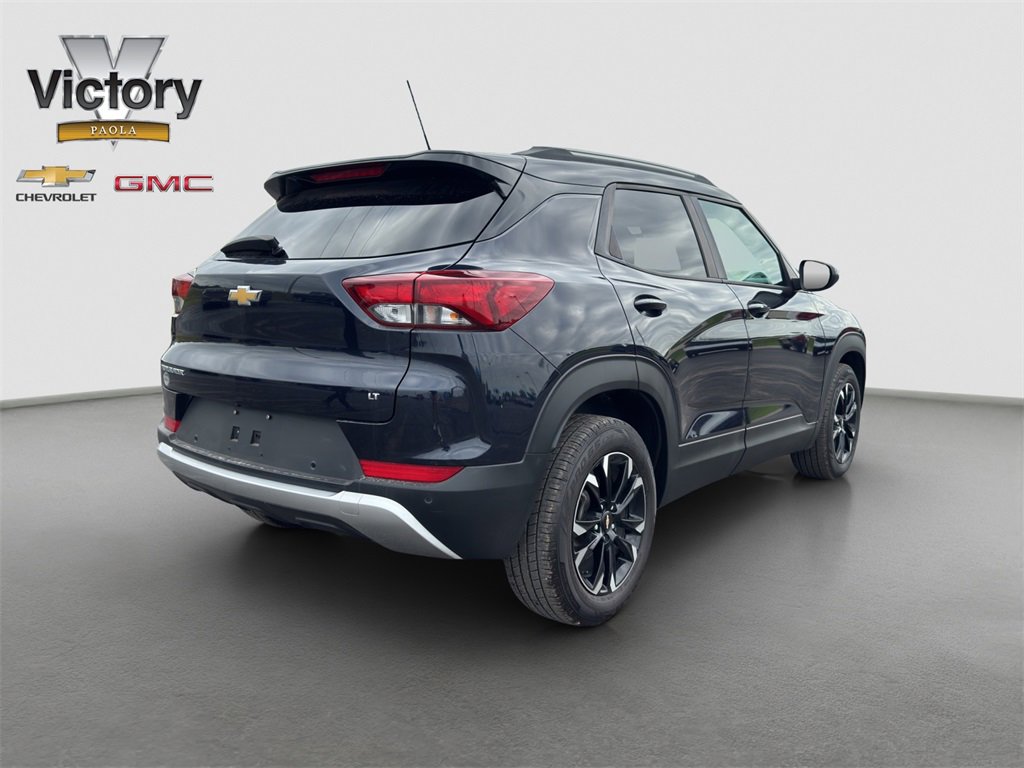 2021 Chevrolet Trailblazer LT photo 3
