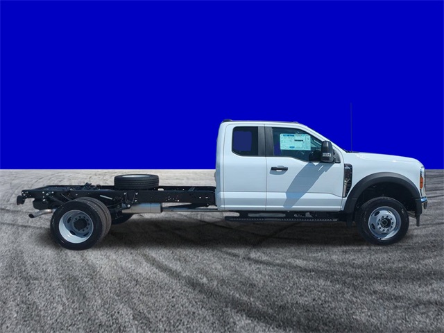 2025 Ford F-450 XL photo 3