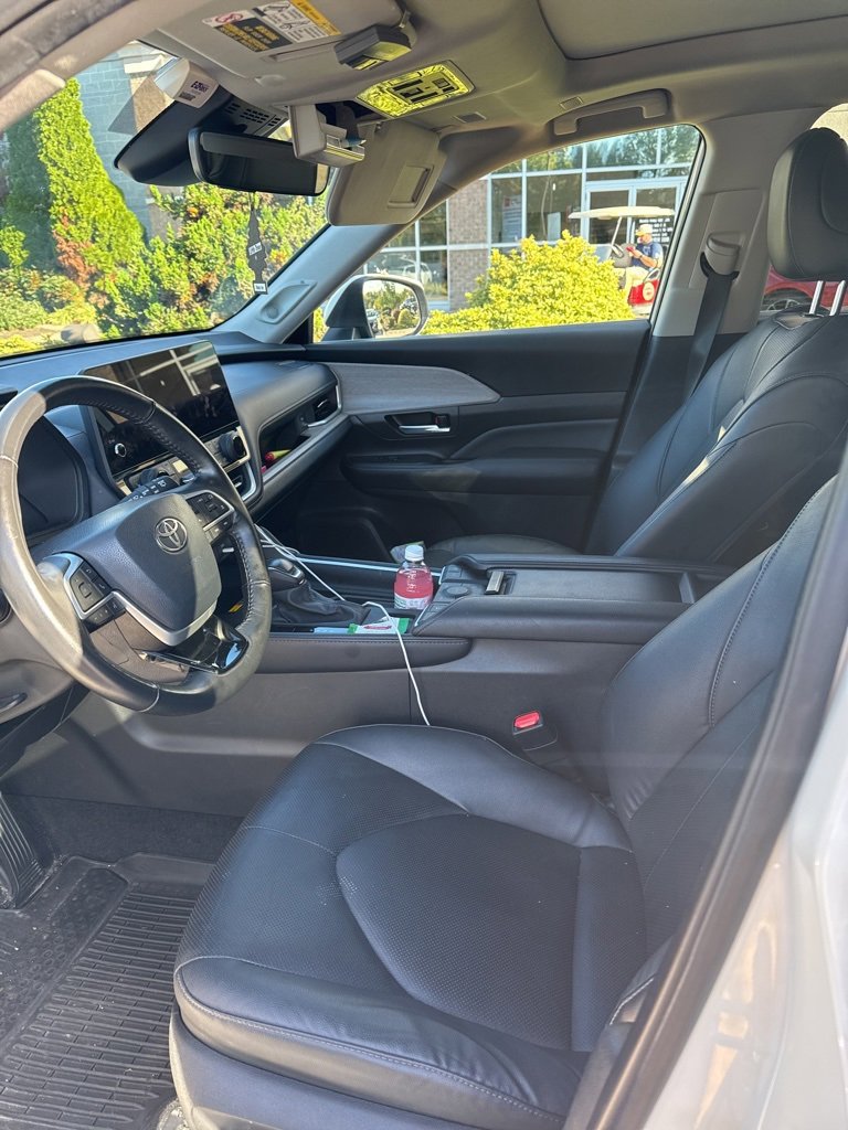 2024 Toyota Grand Highlander Limited photo 2