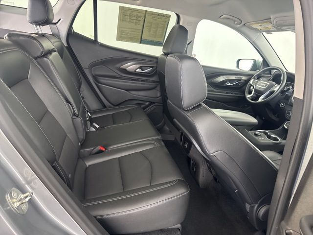 2024 Gmc Terrain SLT photo 23