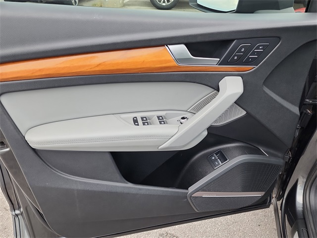 2021 Audi Q5 55 Prestige Premium photo 9