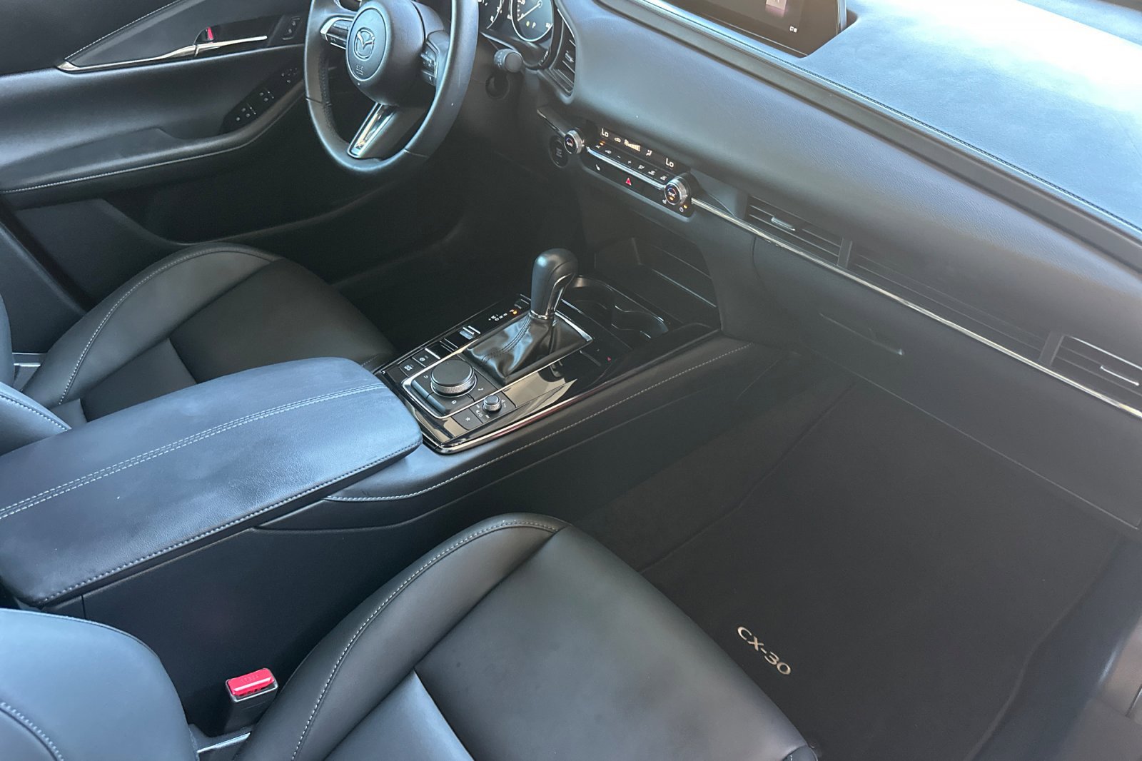 2024 Mazda CX-30 2.5 S Preferred photo 14