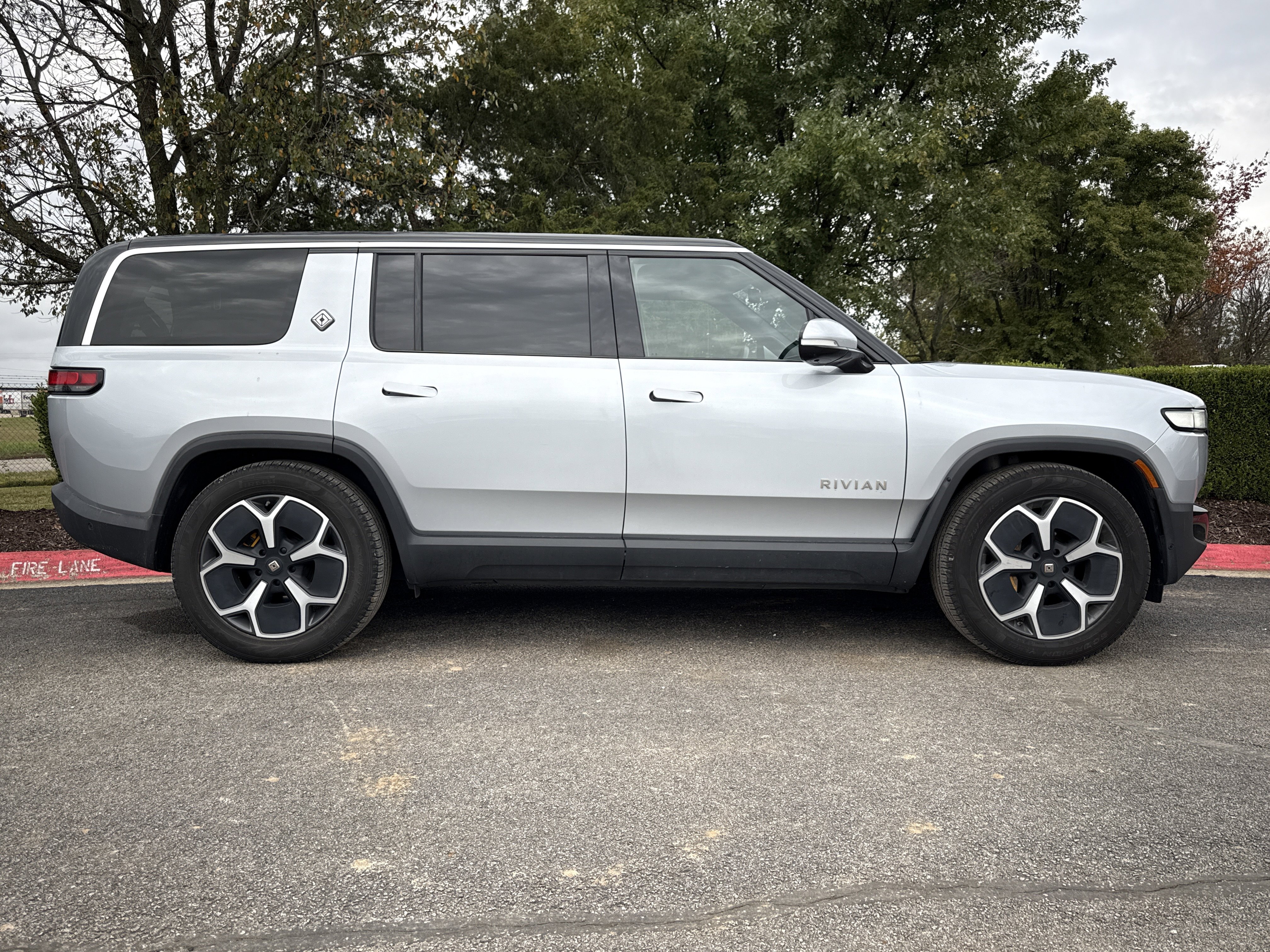 Used 2023 Rivian R1S Adventure with VIN 7PDSGABA1PN011482 for sale in Bentonville, AR