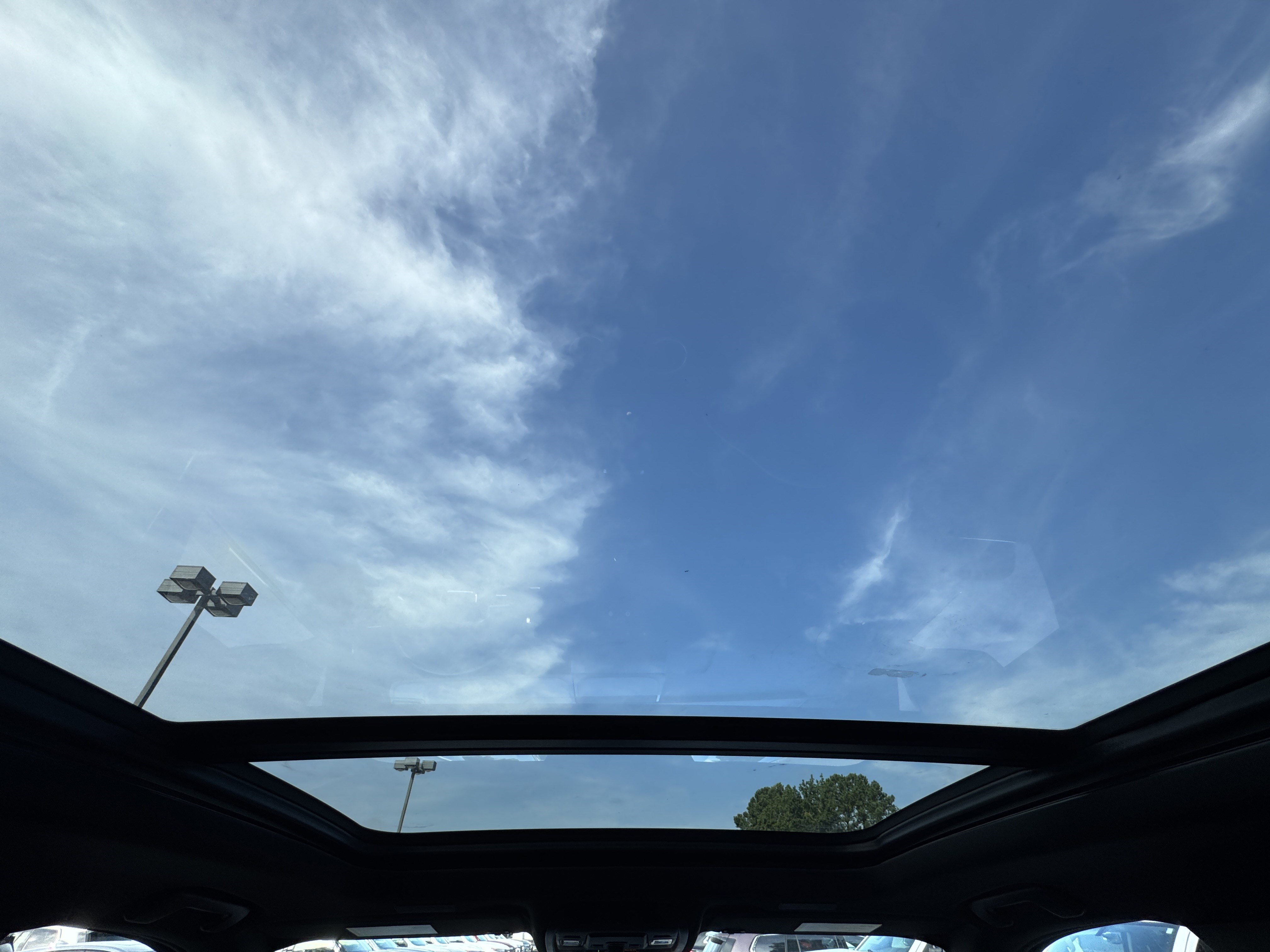 2025 Gmc Yukon AT4 Ultimate photo 3