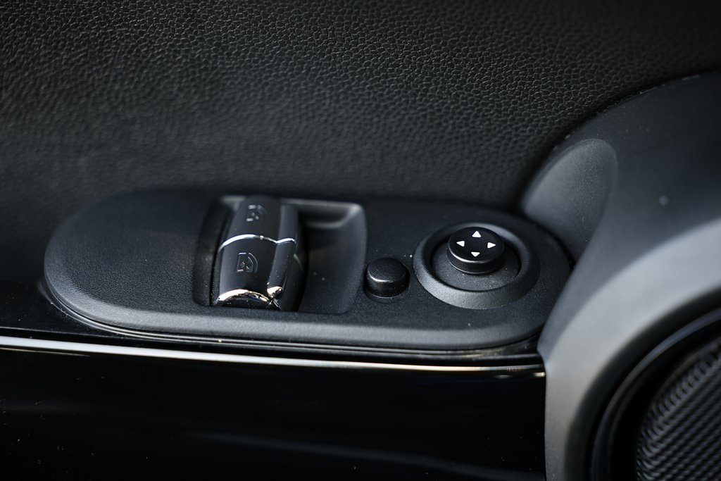 2020 Mini Cooper Signature photo 15