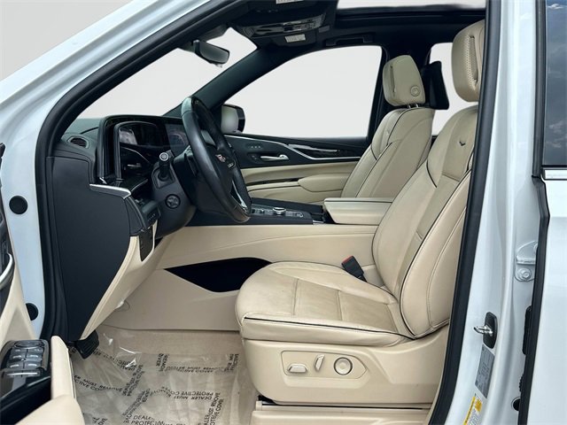 2024 Cadillac Escalade Premium Luxury photo 11