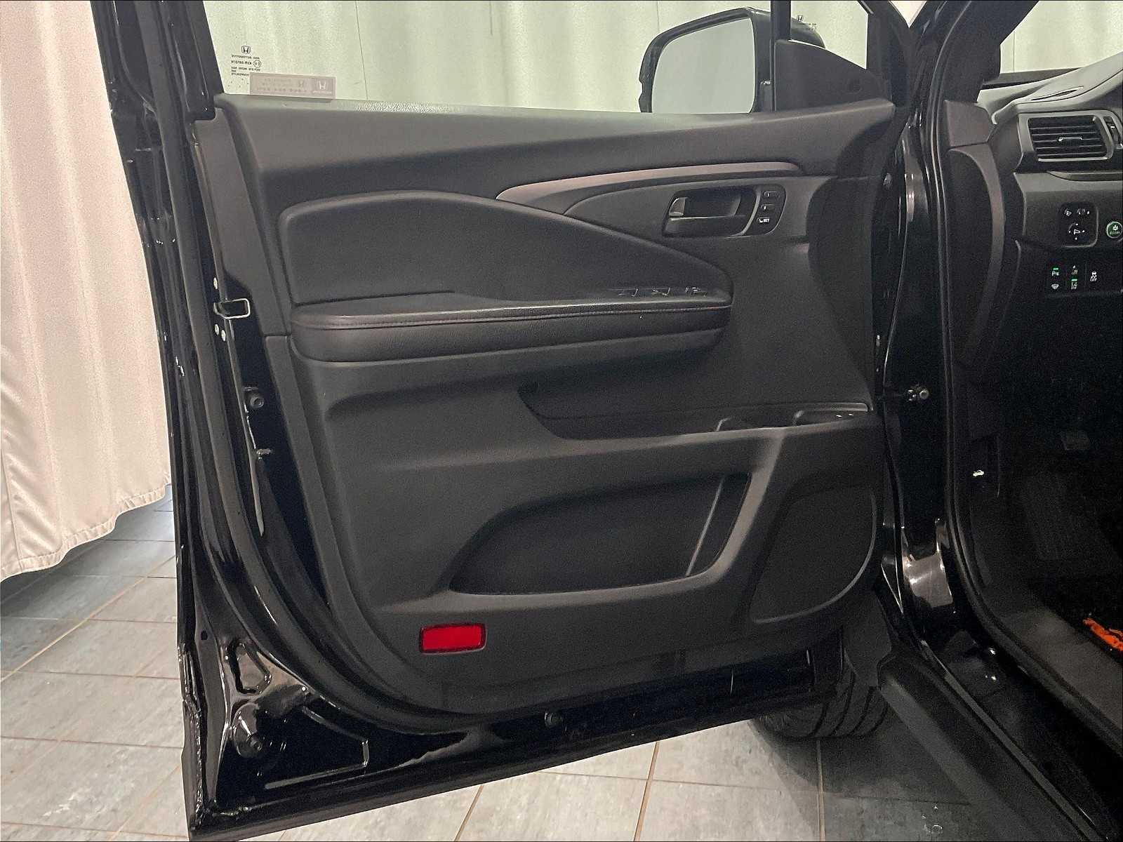 2022 Honda Passport TrailSport photo 9