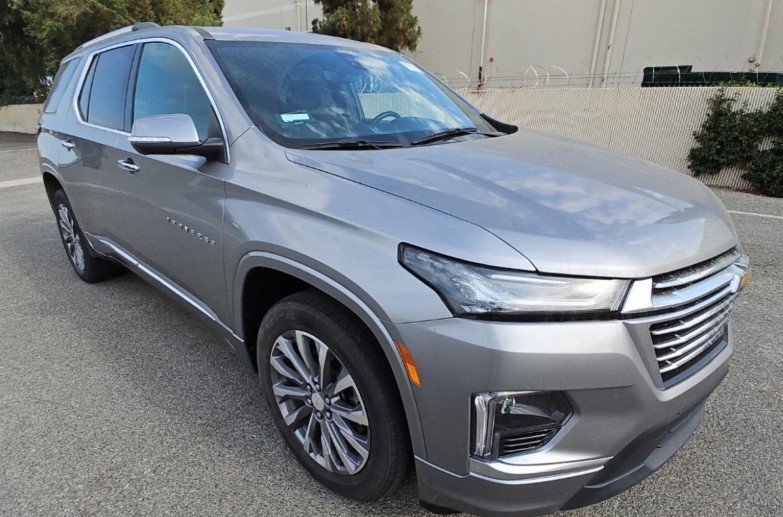 2023 Chevrolet Traverse Premier photo 2