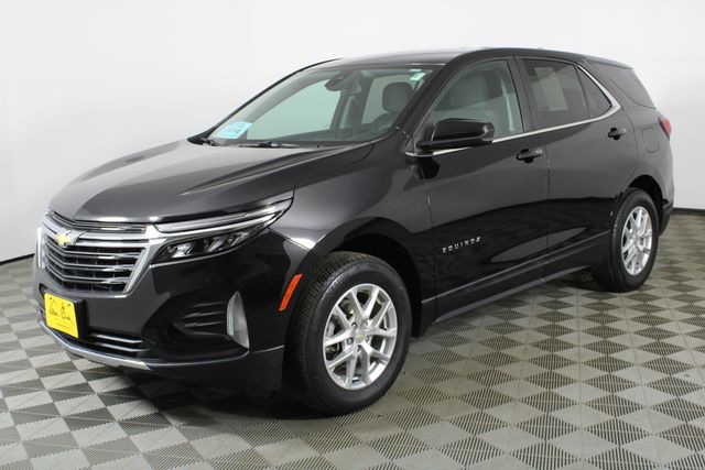 2022 Chevrolet Equinox LT photo 3