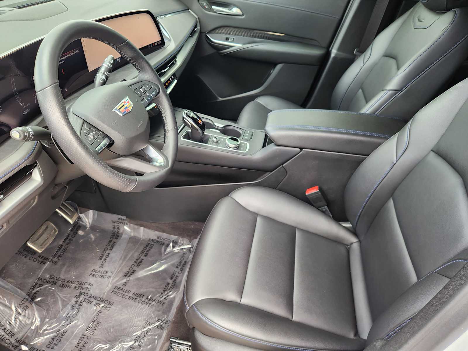 2025 Cadillac XT4 Sport photo 8