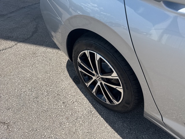 2025 Volkswagen Jetta 1.5T Sport photo 6