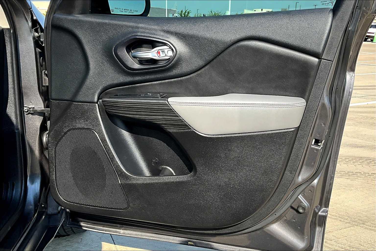 2014 Jeep Cherokee Limited photo 20