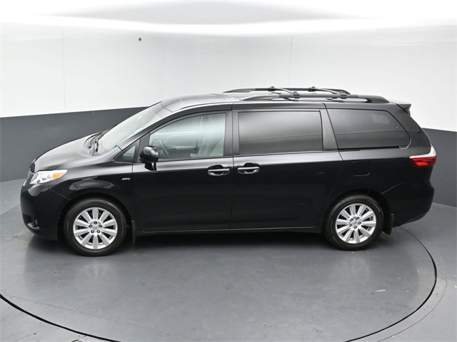 2017 TOYOTA SIENNA - Image 45